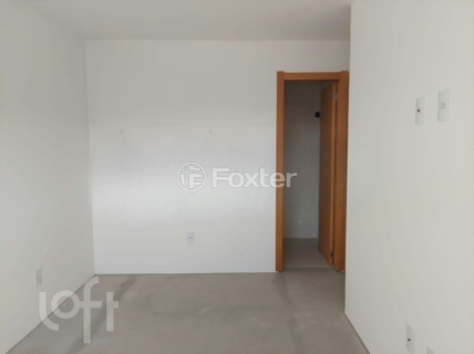 Image 7 - 704755