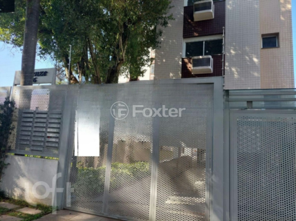 Image 3 - 704760