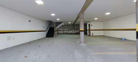 Image 5 - 705666