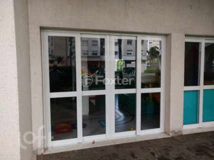 Image 9 - 705930