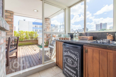 Image 4 - 715059