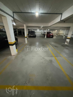 Image 4 - 717494