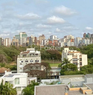 Image 7 - 717502