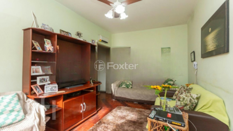 Image 8 - 717579