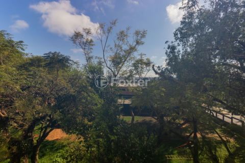 Image 10 - 717656