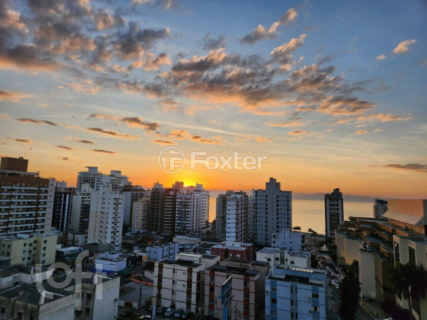Image 8 - 717688