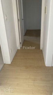 Image 11 - 718258