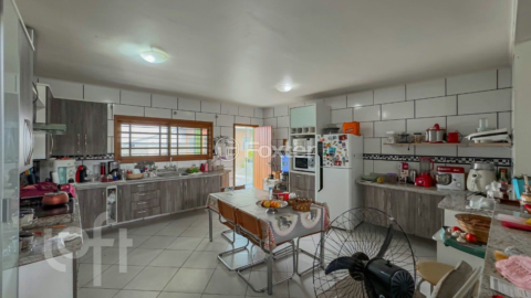 Image 7 - 718422