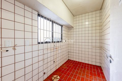 Image 14 - 726263