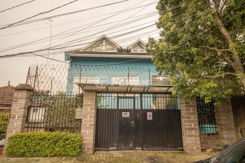 Image 42 - 727311