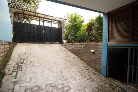 Image 40 - 727311