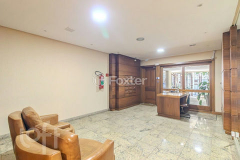 Image 17 - 727574