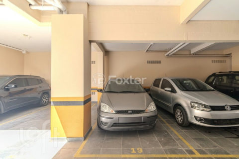 Image 26 - 727574