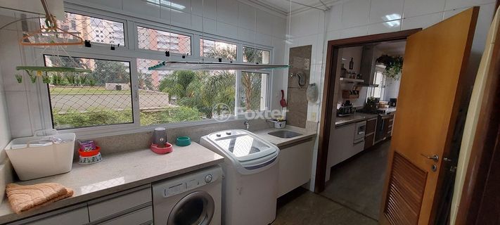 Image 15 - 728136