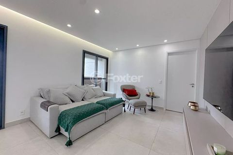 Image 18 - 728878