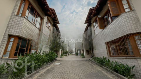 Image 29 - 729422