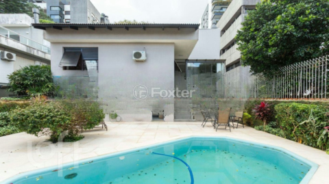Image 39 - 729632