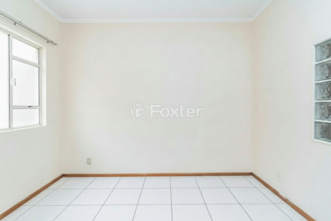 Image 4 - 729817
