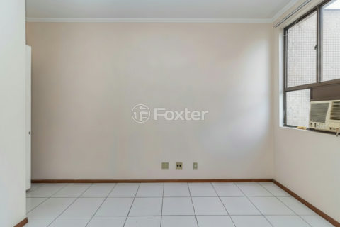 Image 5 - 729817