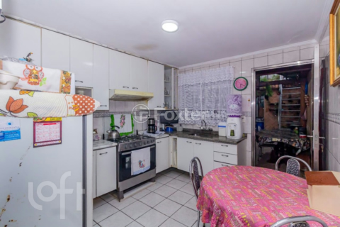 Image 4 - 729861
