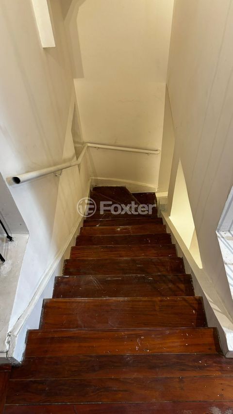 Image 11 - 730518