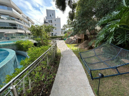 Image 34 - 731792