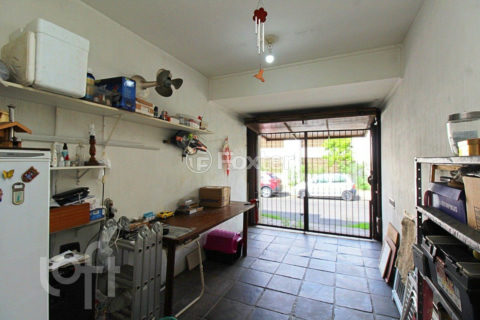 Image 24 - 731946