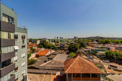 Image 24 - 732932