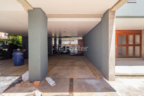Image 37 - 732932