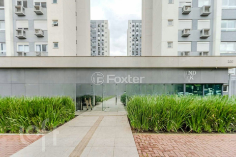 Image 70 - 733504