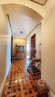 Image 4 - 734682