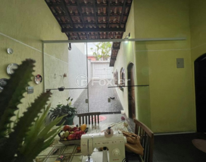 Image 8 - 735080