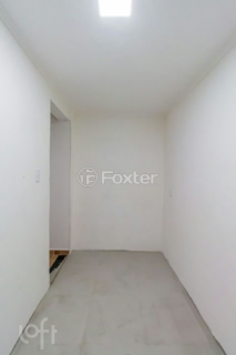 Image 35 - 735317