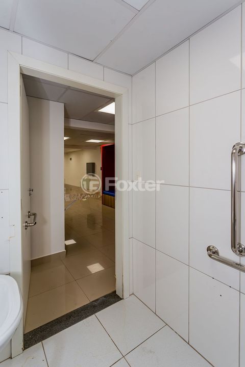 Image 27 - 735377