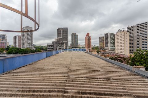 Image 134 - 735377