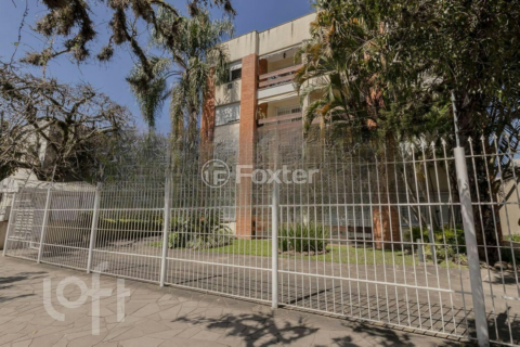 Image 32 - 735830