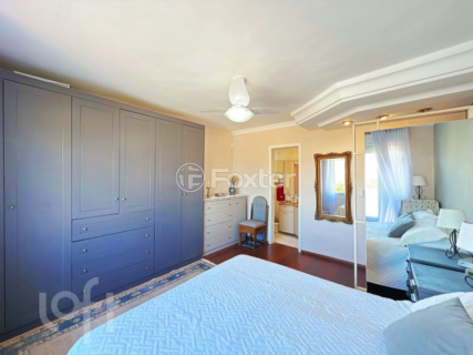 Image 37 - 736759