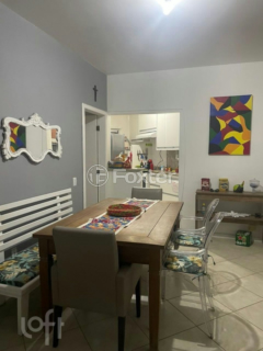 Image 4 - 736882