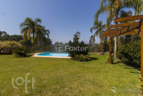 Image 34 - 737058