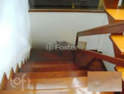 Image 7 - 737076