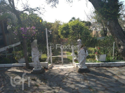 Image 43 - 737137