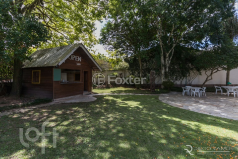 Image 42 - 737148