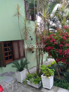 Image 7 - 737192