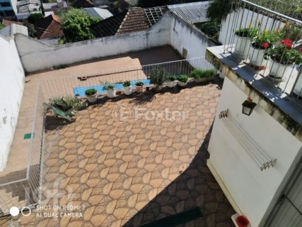Image 7 - 737341