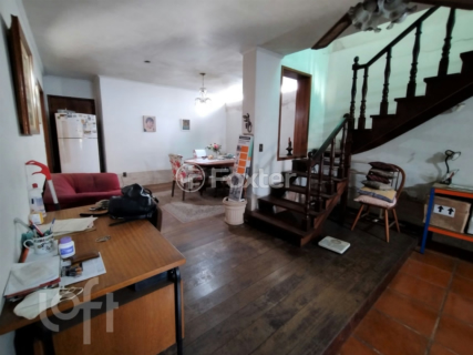 Image 2 - 737368