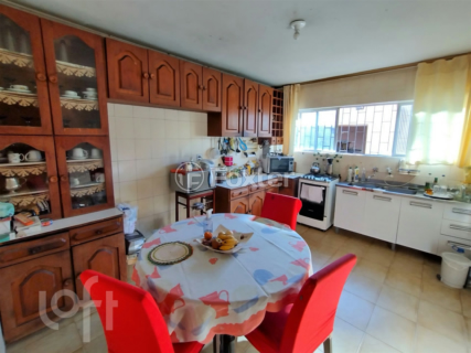 Image 25 - 737368