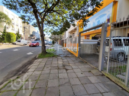 Image 6 - 737368