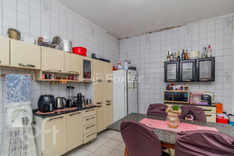 Image 6 - 744224