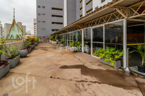 Image 24 - 744320