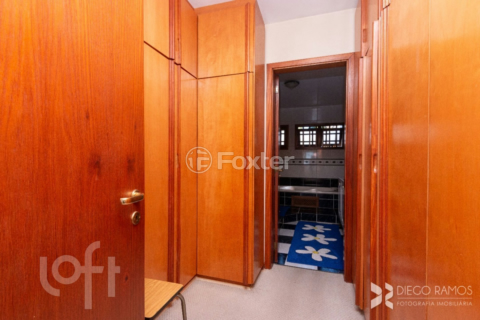 Image 3 - 744578